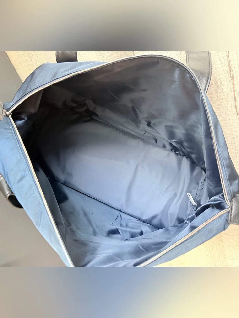 Jimmy Choo Parfums Navy Weekender Duffel Travel Bag Overnight Gym Tote